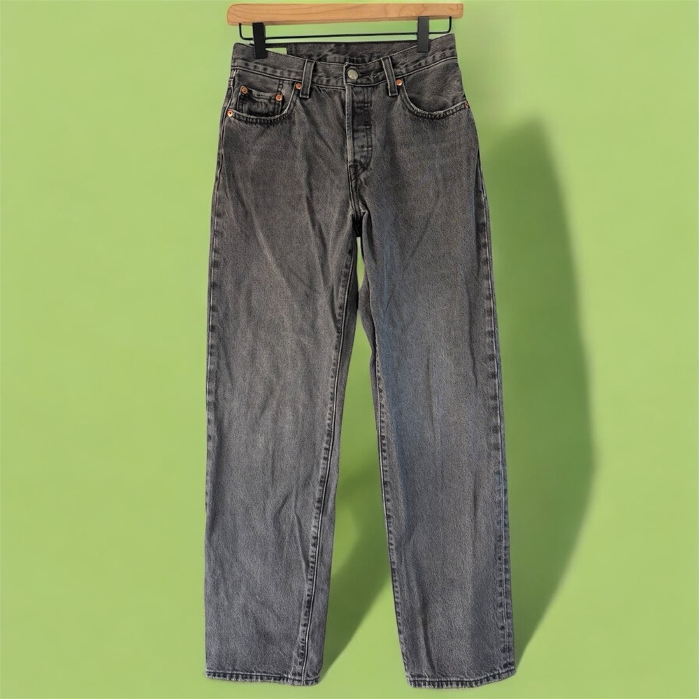 Levi's 501 Straight Jeans in Charcoal W24xL32 90s Grunge Button Fly Light Wash